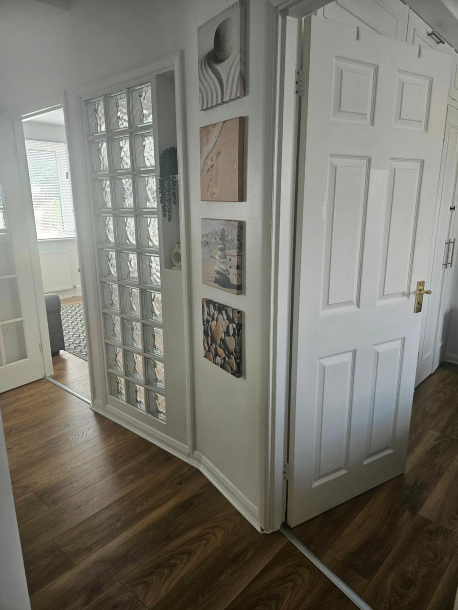 St Albans City Stays - Near Luton Airport - St Albans Abbey & City Train Station - Close To London- Harry Potter World - The Odyssey Cinema - Abbey Cathedral- Contractors I Business I Leisure- Sleeps Upto 6 People Exterior foto
